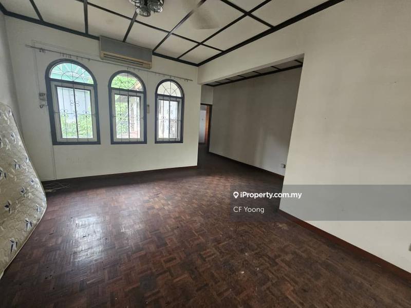 Bungalow House for Sale in Taman Bukit Pantai, Bangsar by CF Yoong - iProperty.com.my