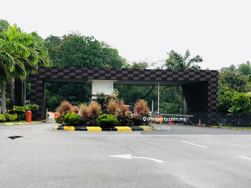 Semi-Detached House for Sale in Taman Bukit Serdang, Seri Kembangan by Tey Siew Zing - iProperty.com.my