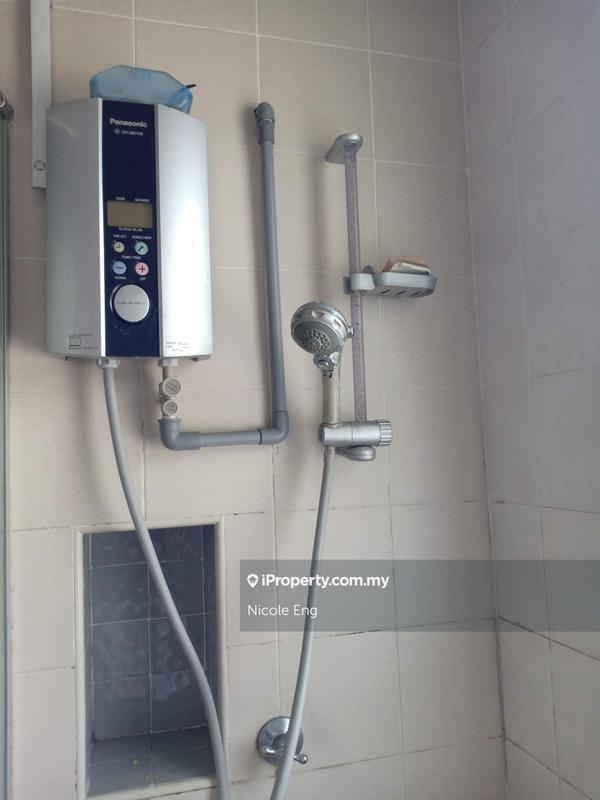 Townhouse for Rent in Kota Kemuning, Shah Alam by Nicole Eng - iProperty.com.my