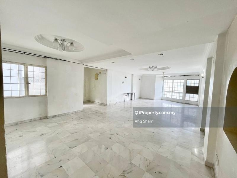 For Sale - Lojing Heights 1