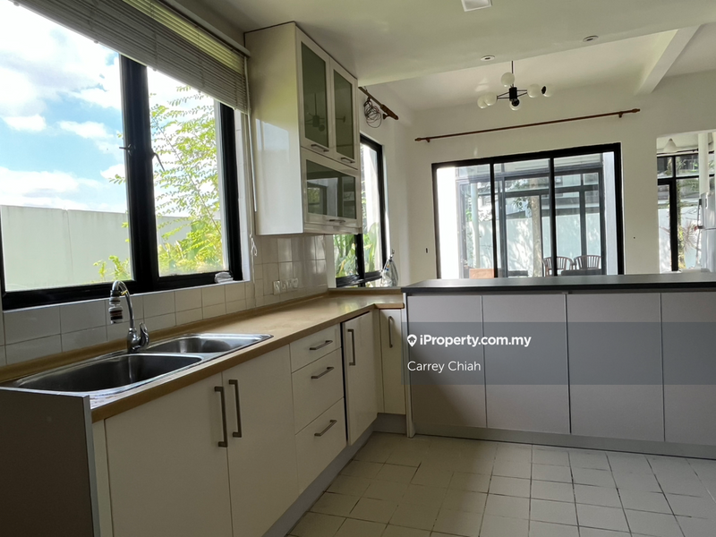 Rumah Berangkai 2.5 Tingkat untuk Disewa di Lake Edge, Puchong oleh Carrey Chiah - iProperty.com.my