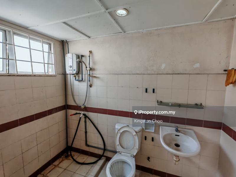 Rumah Bandar untuk Dijual di Taman Sungai Besi Indah, Seri Kembangan oleh Kingston Choo - iProperty.com.my