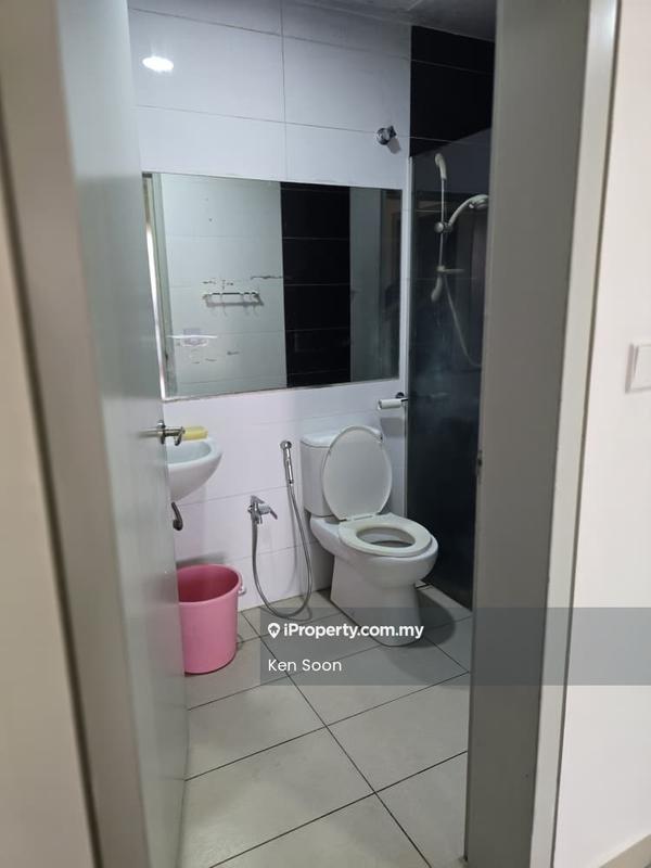 Service Residence for Rent in Paramount Utropolis by Ken Soon - Bathroom - iProperty.com.my