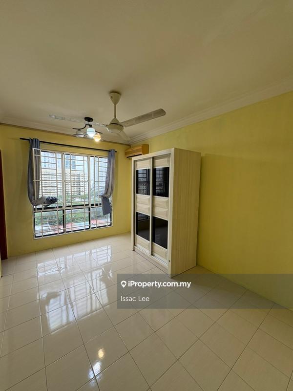 Condominium for Sale in Serina Bay by Issac Lee - iProperty.com.my