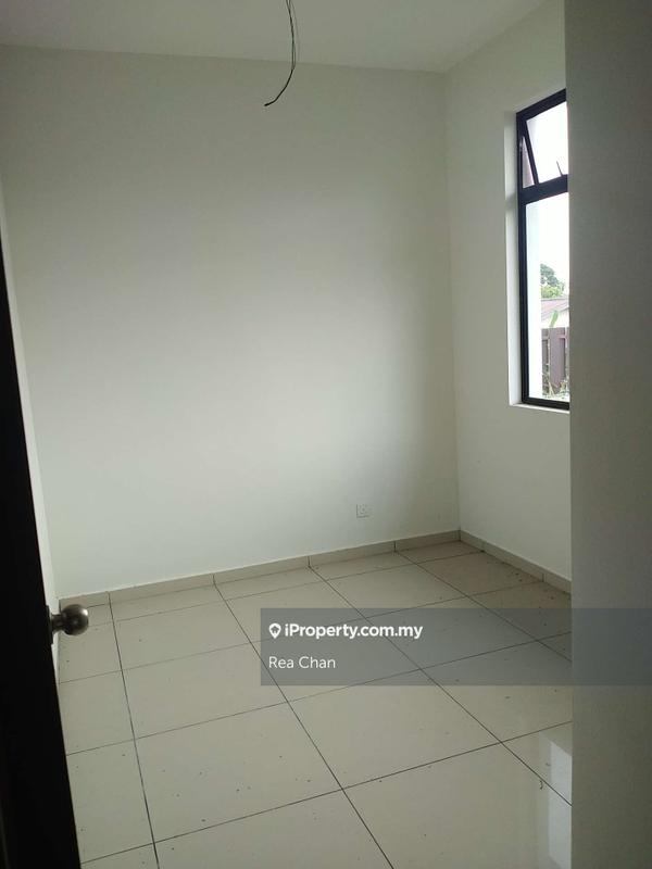 Rumah Berkembar untuk Dijual di Taman Seri Tanjong Gelam, Tanjong Kling oleh Rea Chan - iProperty.com.my
