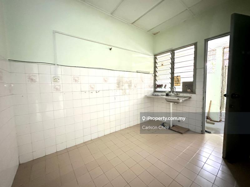 Rumah Berangkai 1.5 Tingkat untuk Dijual di Usj 2, Subang Jaya oleh Carlson Chee - iProperty.com.my