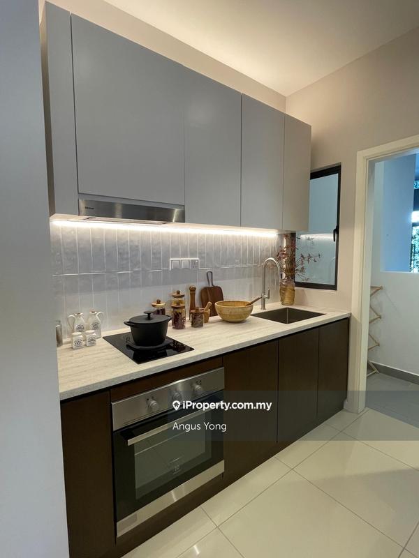 Service Residence for Sale in Da Men by Angus Yong - iProperty.com.my