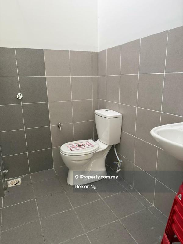 Semi-Detached House for Sale in Kampung Olak Lempit, Tanjong Duabelas by Nelson Ng - Bathroom - iProperty.com.my