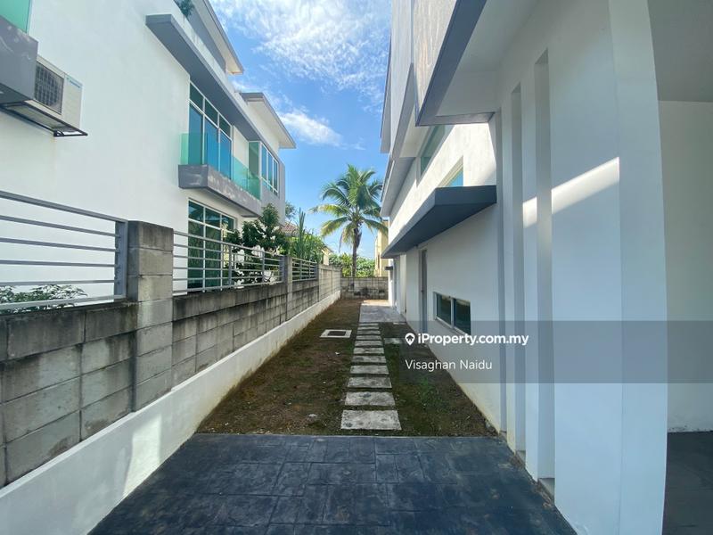Bungalow House for Sale in Kota Emerald, Rawang by Visaghan Naidu - iProperty.com.my