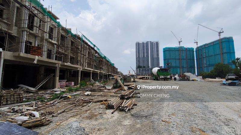 Rumah Berangkai 3 Tingkat untuk Dijual di Happy Garden, Kuchai Lama oleh TOMMY CHIENG - iProperty.com.my