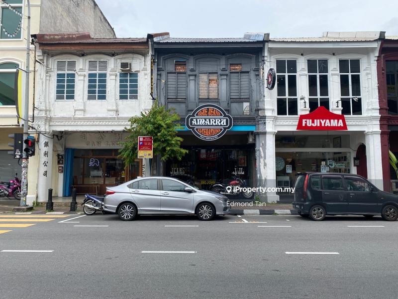 For Sale - Ipoh Town FREEHOLD Double Storey Shop Below BANK VALUE