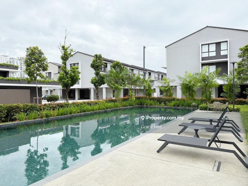 3-storey Terraced House untuk Dijual di Taman Bukit Serdang, Seri Kembangan oleh Grace Hee - iProperty.com.my