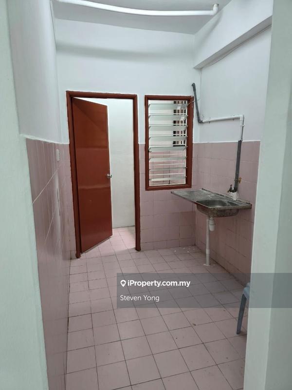 Flat for Sale in Sukma Shop by Steven Yong - iProperty.com.my