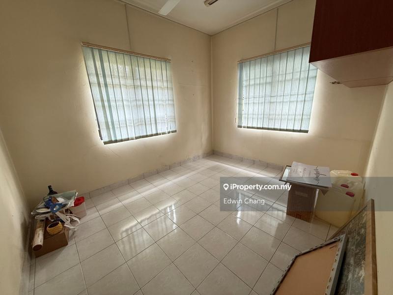 Rumah Berkembar untuk Dijual di Bandar Kinrara Seksyen 6, Bandar Kinrara oleh Edwin Chang - iProperty.com.my