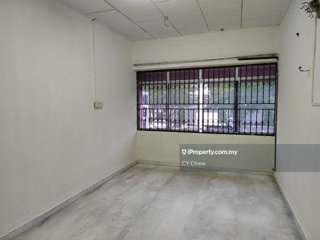 Shop / Office for Rent in Taman Ungku Tun Aminah, Skudai by CY Chew - iProperty.com.my
