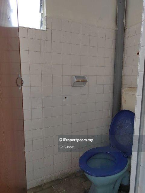 Shop / Office for Rent in Taman Ungku Tun Aminah, Skudai by CY Chew - iProperty.com.my