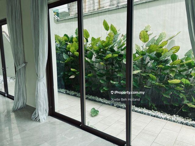 Rumah Berkembar untuk Dijual di Mont Kiara, Kuala Lumpur oleh Joelle Beh Holland - iProperty.com.my