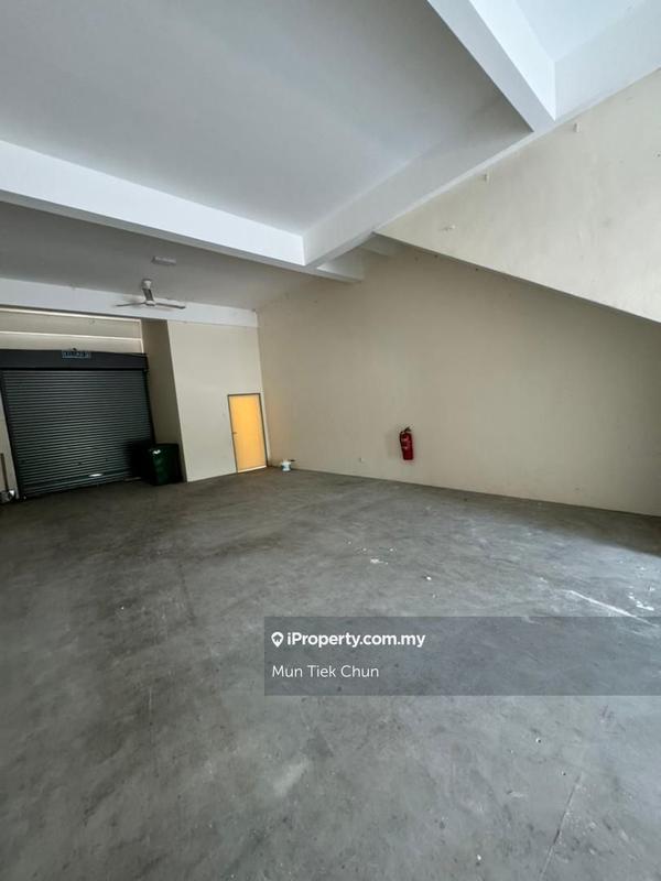 For Rent - Pusat Perniagaan Pekaka