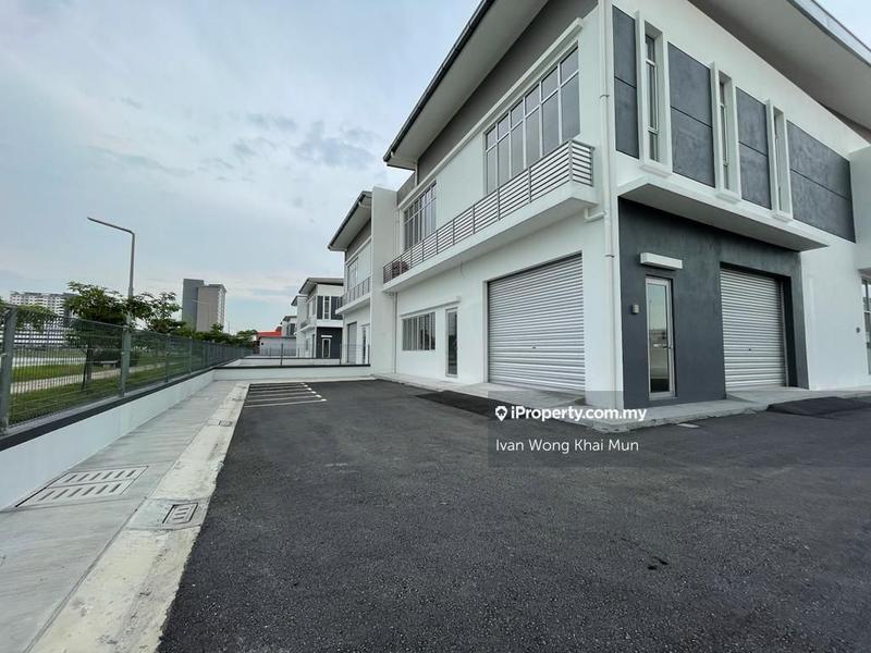 Semi-D Komersial untuk Disewa di Bandar Bukit Raja, Klang oleh Ivan Wong Khai Mun - iProperty.com.my