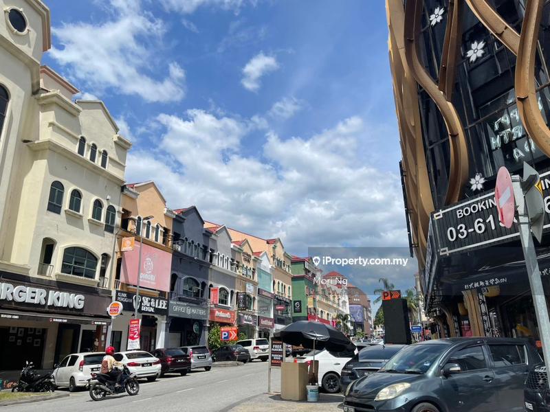 Pejabat-Runcit untuk Dijual di Kota Damansara, Selangor oleh Mori Ng - iProperty.com.my