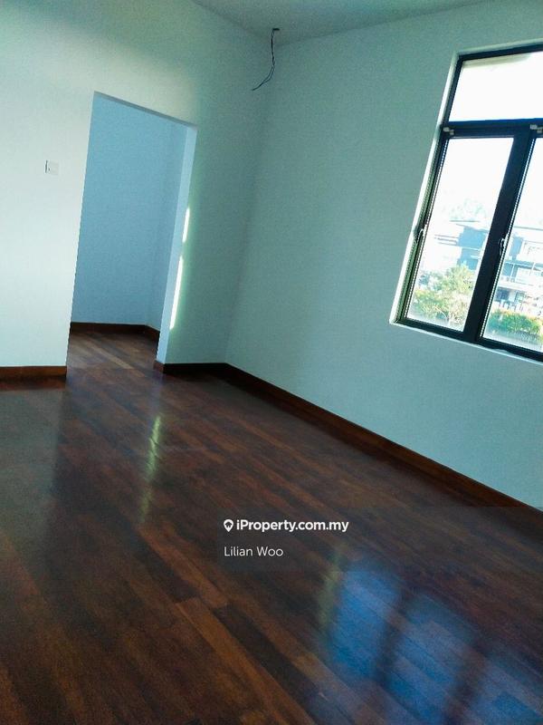 Bungalow House untuk Dijual di Bandar Sungai Long, Selangor oleh Lilian Woo - iProperty.com.my