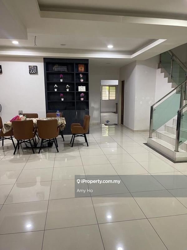Rumah Teres 2-Tingkat untuk Dijual di Bukit Rahman Putra, Sungai Buloh oleh Amy Ho - iProperty.com.my