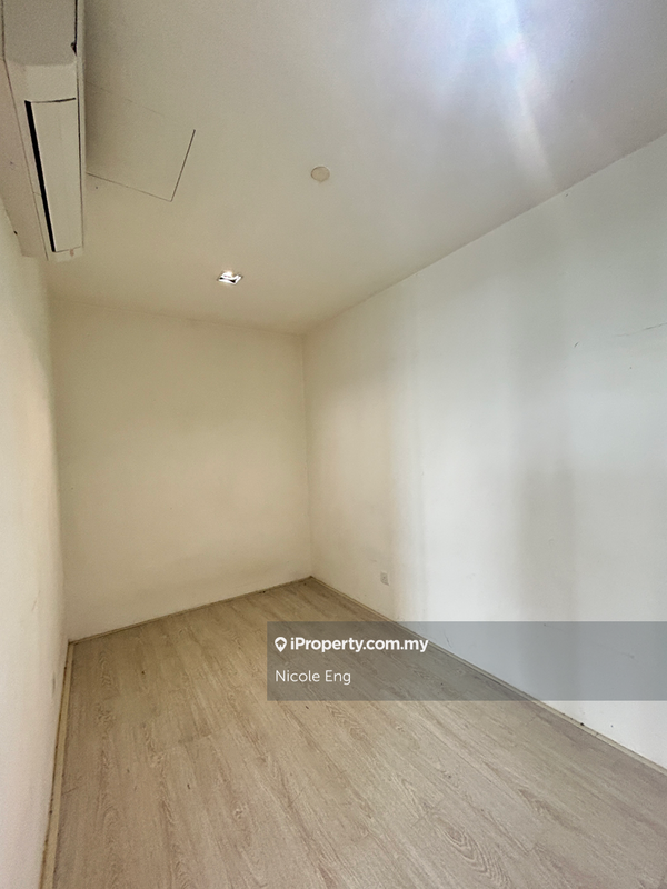 Residensi Servis untuk Dijual di The Square SOHO @ One City USJ 25 oleh Nicole Eng - iProperty.com.my