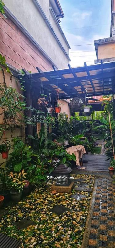 Bungalow House untuk Dijual di Bandar Putra Permai, Seri Kembangan oleh Grace Tan - iProperty.com.my
