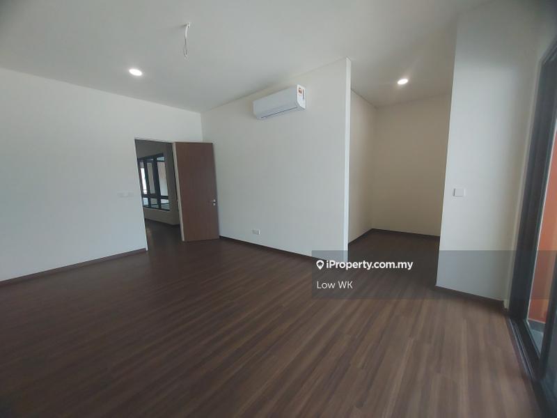 Rumah Berangkai 3 Tingkat untuk Dijual di Happy Garden, Kuchai Lama oleh Low WK - iProperty.com.my
