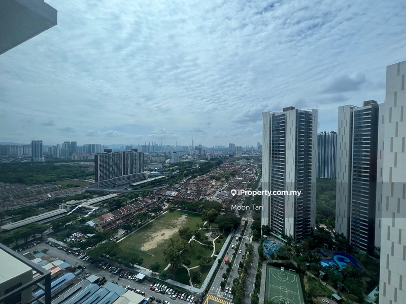 For Sale - Baron Residence @ Lake City