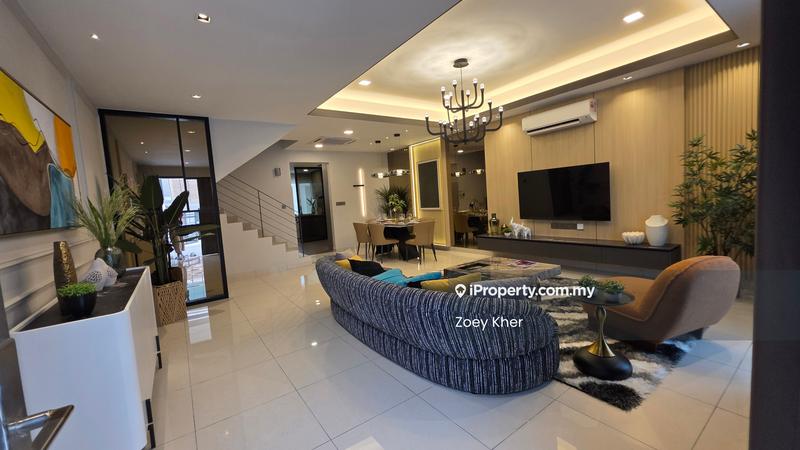 2.5-storey Terraced House for Sale in Seksyen U10, Shah Alam by Zoey Kher - Living Room - iProperty.com.my