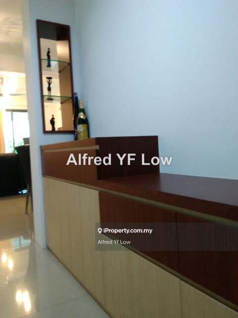 Pangsapuri untuk Dijual di Molek Pine 3 oleh Alfred Yf Low - iProperty.com.my