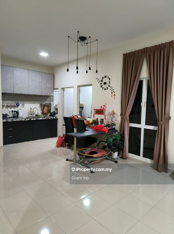 Condominium for Sale in The iResidence by Grant Yip - iProperty.com.my