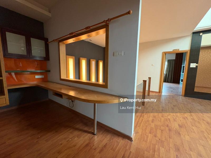 Bungalow House for Sale in Taman Pinggiran Putra, Seri Kembangan by Lau Kent Hui - iProperty.com.my