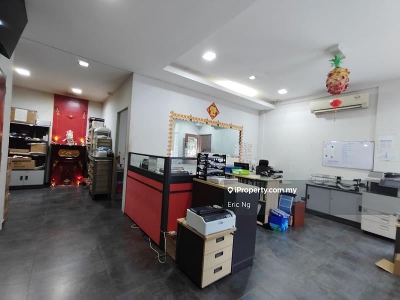 Semi-D Factory for Sale in Taman Perindustrian Taming Jaya, Balakong by Eric Ng - iProperty.com.my