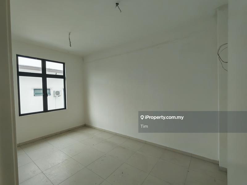 Rumah Berkembar untuk Dijual di Taman Vista Kirana, Bukit Katil oleh Tim - iProperty.com.my