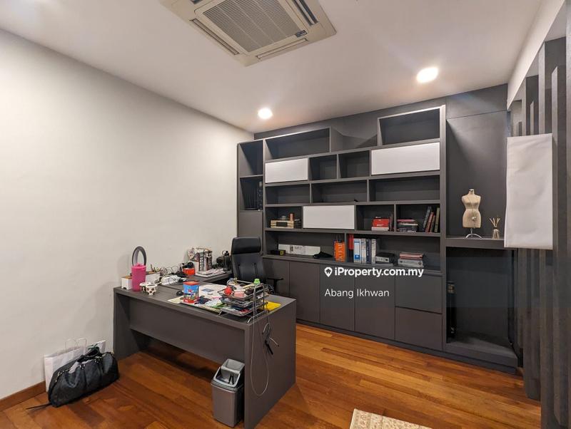 2-storey Terraced House for Sale in Seksyen U8 Bukit Jelutong Shah Alam, Shah Alam by Abang Ikhwan - iProperty.com.my
