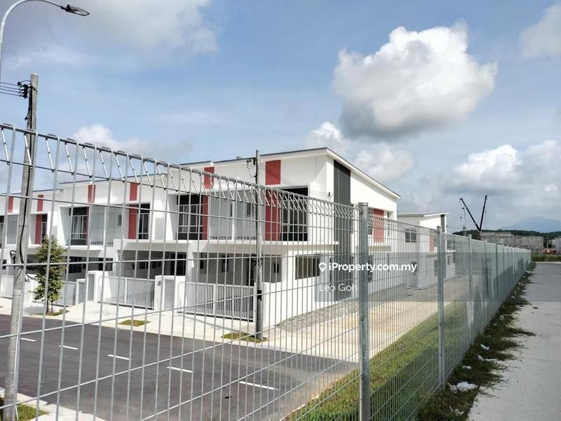 For Rent - Irama Biz Sendayan Gadong Jaya Seremban 29x75 Corner available