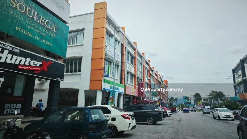 For Rent - 3Storey Shop Main Road , Bandar Seri Putra , Bangi , Selangor