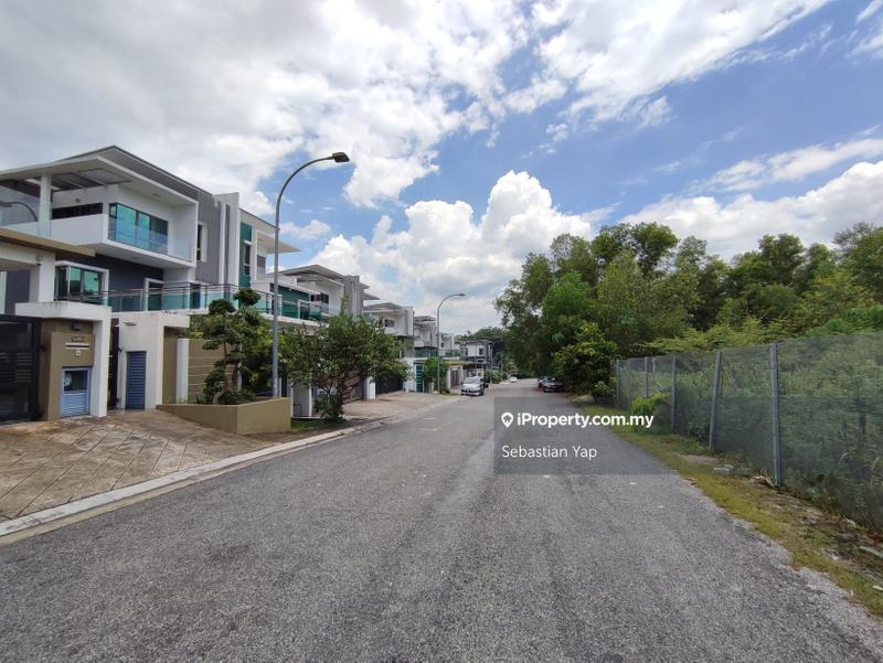 Tanah Pertanian untuk Dijual di Taman Bukit Serdang, Seri Kembangan oleh Sebastian Yap - iProperty.com.my