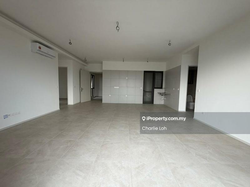 Kondominium untuk Dijual di Curvo Residences @ SkyArena oleh Charlie Loh - Living Room - iProperty.com.my