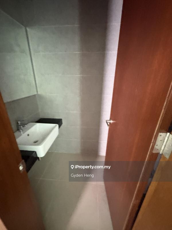 3-storey Terraced House for Sale in Leisure Farm, Gelang Patah by Gyden Heng - iProperty.com.my