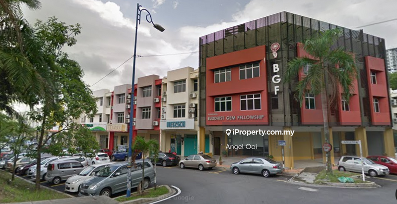 For Sale - Ara Damansara Face main road 3.5 Storey Shop Taipan
