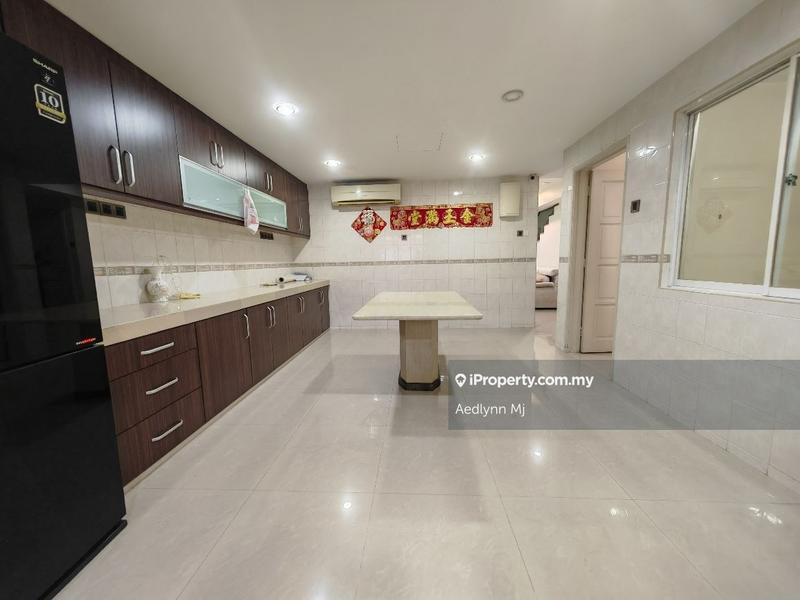 Rumah Berangkai 2.5 Tingkat untuk Dijual di Taman Meranti Jaya, Puchong oleh Aedlynn Mj - iProperty.com.my