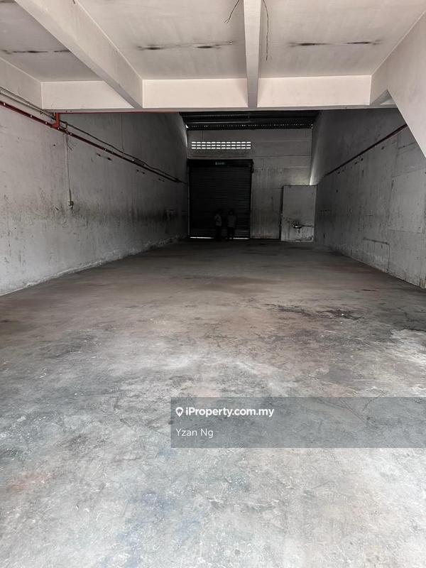 Terrace Factory for Sale in Taman Universiti Indah, Seri Kembangan by Yzan Ng - iProperty.com.my