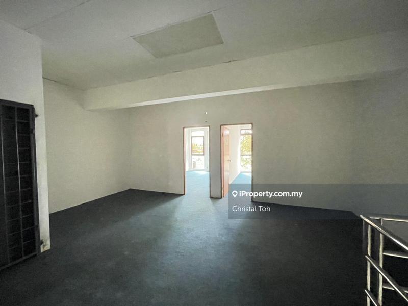 Shop / Office for Sale in Kuching, Sarawak by Christal Toh - iProperty.com.my