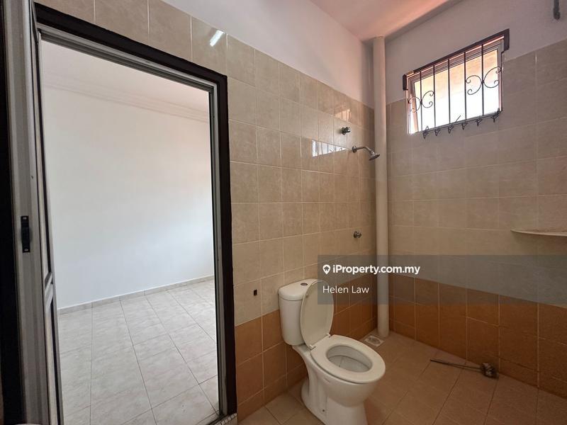 Rumah Berangkai 2 Tingkat untuk Dijual di Taman Ara Indah, Batu Berendam oleh Helen Law - iProperty.com.my