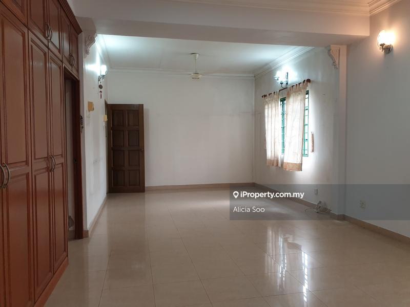 Rumah Teres 2-Tingkat untuk Dijual di Bukit Rahman Putra, Sungai Buloh oleh Alicia Soo - iProperty.com.my