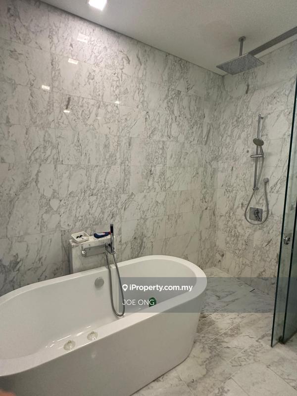 For Sale - Banyan Tree Signatures