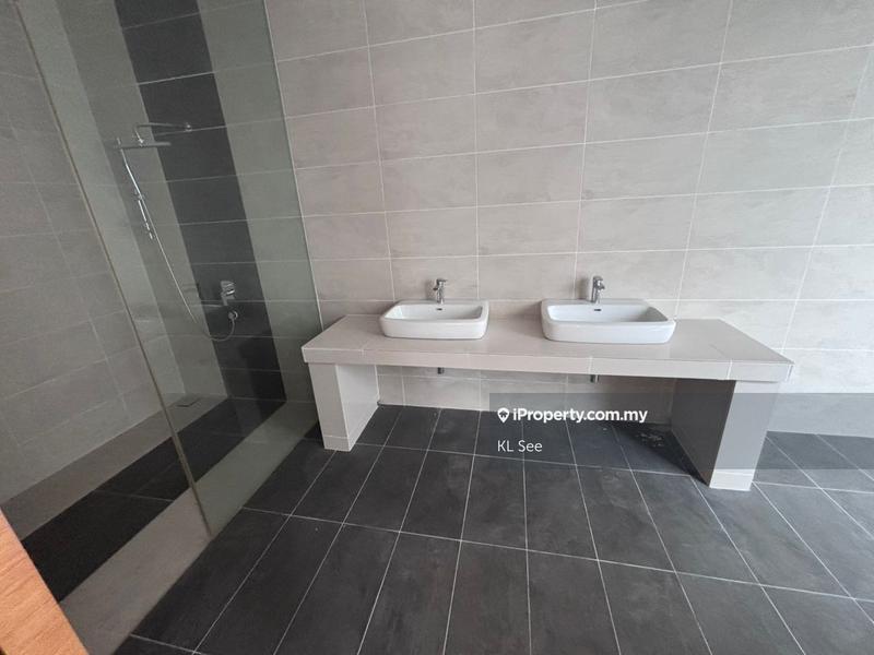 4-storey Terraced House for Sale in Empire Residences @ Damansara Perdana, Petaling Jaya by KL See - iProperty.com.my